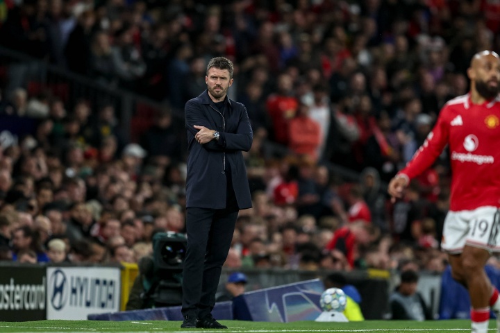 记者：尽管曼联官方依然力挺卡里克，但已经着手制定接替者预案